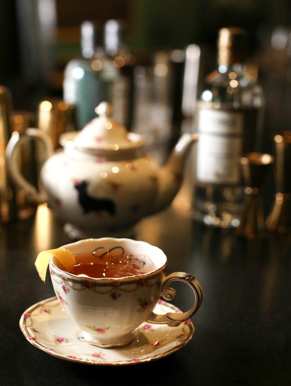 CORGI CUPPA 2 oz Corgi Spirits Earl Grey Gin .5 oz fresh lemon juice .75 oz honey syrup 2 dashes Angostura Bitters Fill a shaker with ice, add all ingredients and shake vigorously. Double strain into a teacup over fresh ice. Garnish with lemon peel.